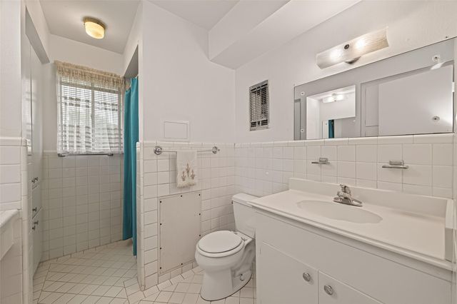 10811 Mcclearen Drive, Houston, TX 77096