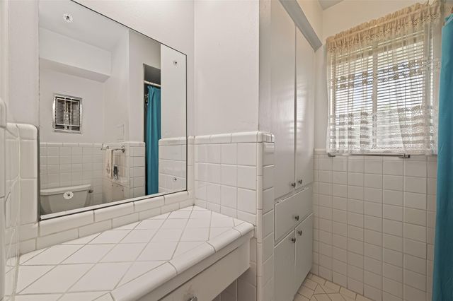 10811 Mcclearen Drive, Houston, TX 77096