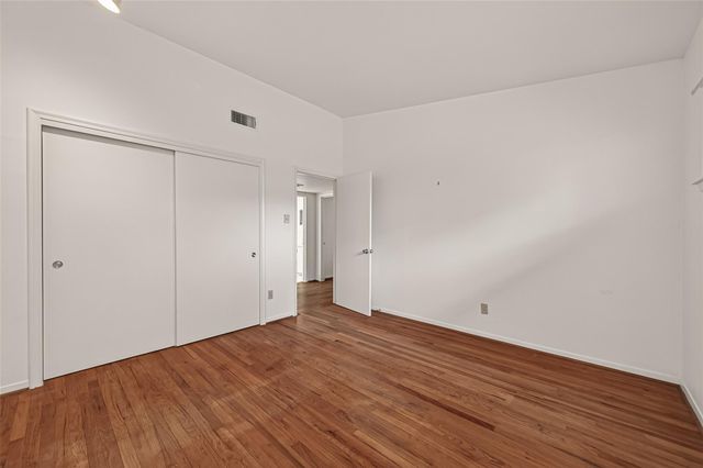 10811 Mcclearen Drive, Houston, TX 77096