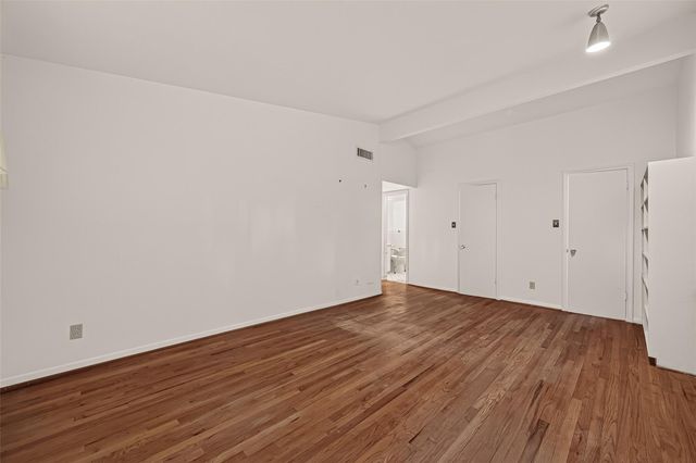 10811 Mcclearen Drive, Houston, TX 77096