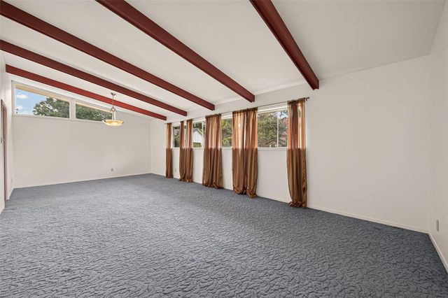 10811 Mcclearen Drive, Houston, TX 77096