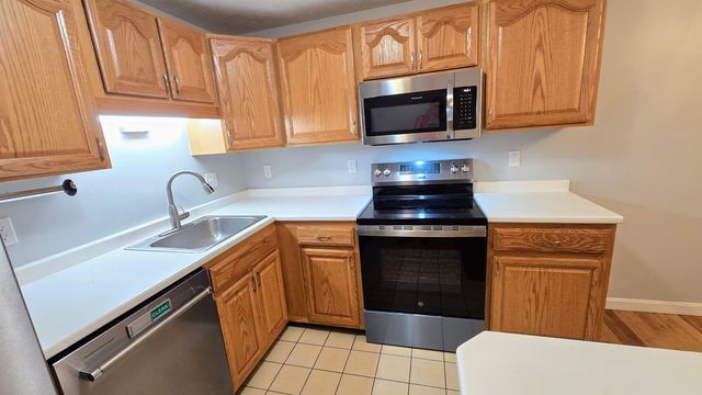 84 Branch Tpke Unit 102, Concord, NH 03301