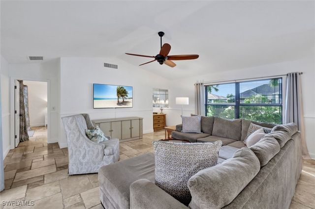 9940 Treasure Cay LN, Bonita Springs, FL 34135