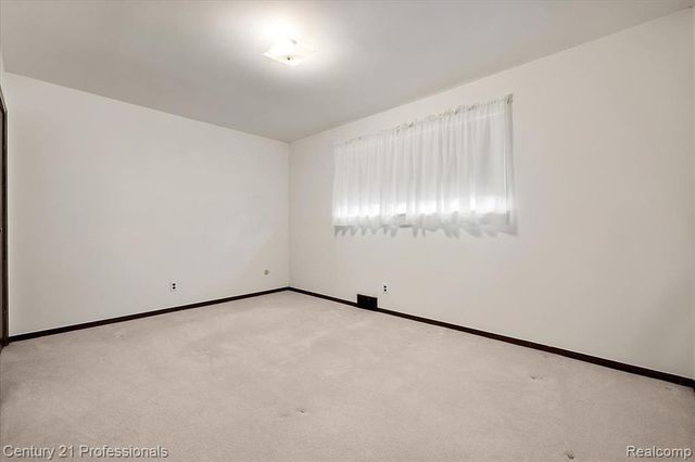 11434 Francis Drive, Sterling Heights, MI 48312