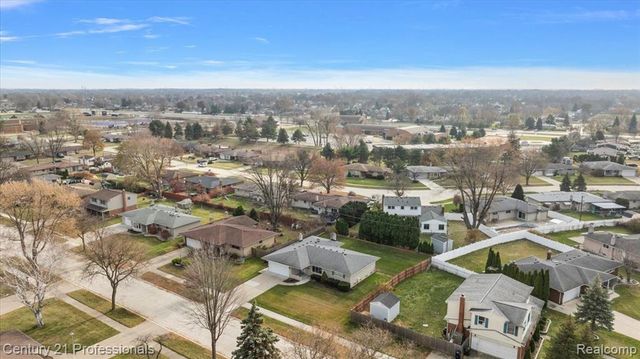 11434 Francis Drive, Sterling Heights, MI 48312