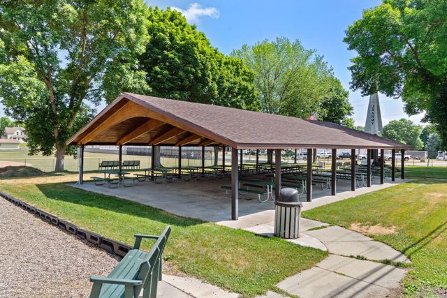 2300 County Road 92, Minnetrista, MN 55359