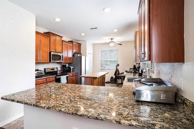 914 PEREGRINE HILL PLACE, Ruskin, FL 33570