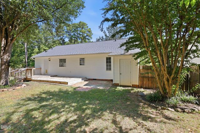 476 Shawnee Drive, Louisburg, NC 27549