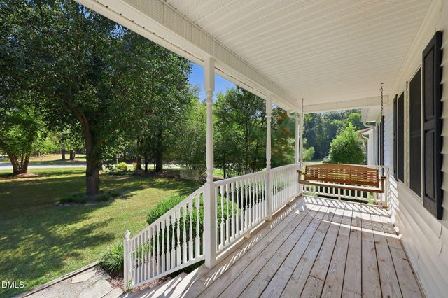 476 Shawnee Drive, Louisburg, NC 27549