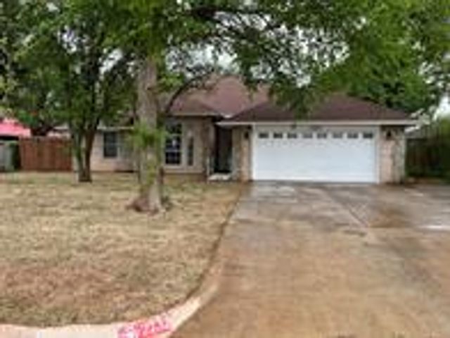 2732 SE 90th Street, Moore, OK 73160