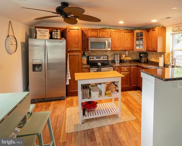 1816 CREMEN RD, Pasadena, MD 21122