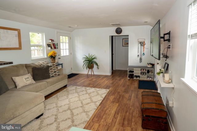 1816 CREMEN RD, Pasadena, MD 21122