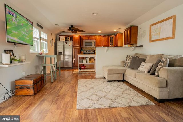 1816 CREMEN RD, Pasadena, MD 21122