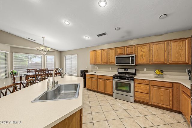 8525 W CHICKASAW Street, Tolleson, AZ 85353