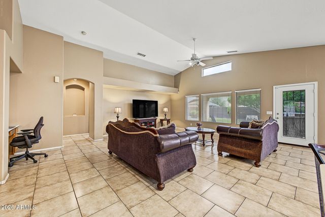 8525 W CHICKASAW Street, Tolleson, AZ 85353