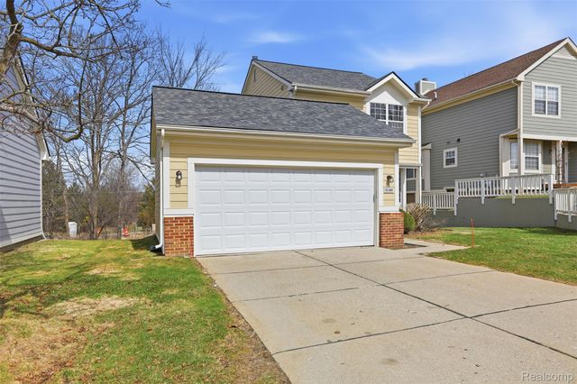 31192 Columbia Drive, Novi, MI 48377