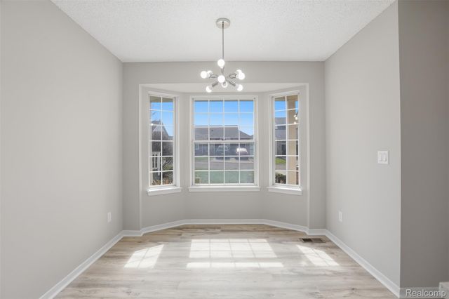 31192 Columbia Drive, Novi, MI 48377