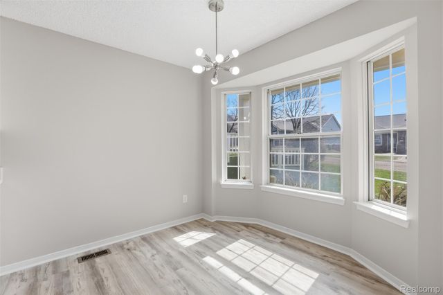 31192 Columbia Drive, Novi, MI 48377