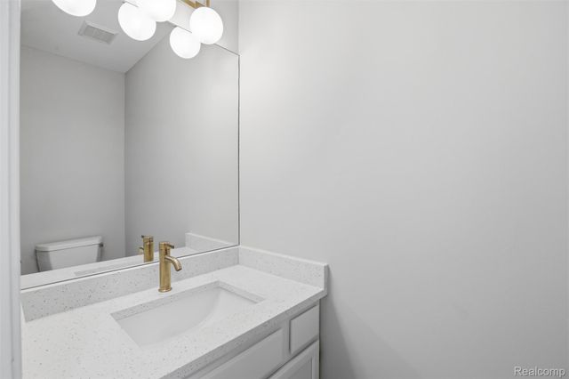 31192 Columbia Drive, Novi, MI 48377