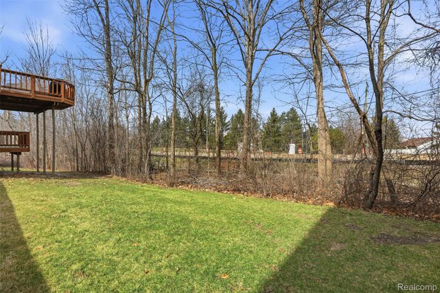 31192 Columbia Drive, Novi, MI 48377