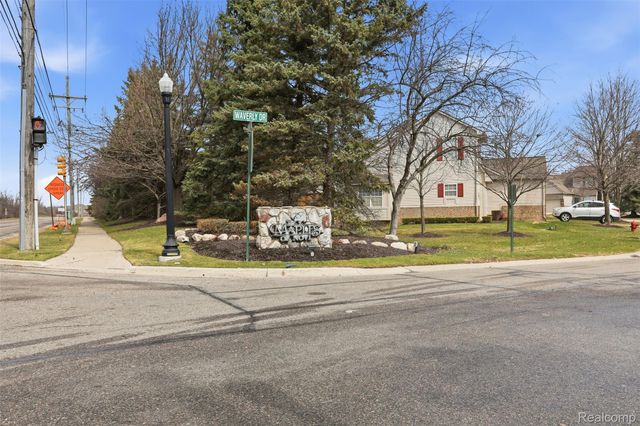 31192 Columbia Drive, Novi, MI 48377