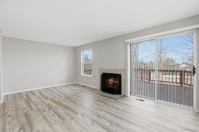 31192 Columbia Drive, Novi, MI 48377