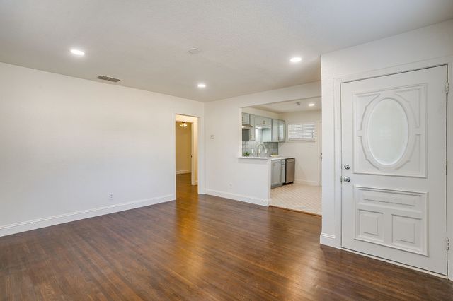 4413 Wellesley Avenue, Fort Worth, TX 76107