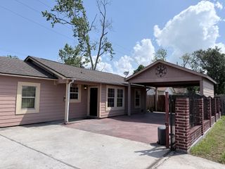 909 Rittenhouse Street, Houston, TX 77076