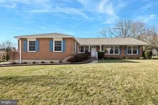 2710 E LANDSDOWNE DR, Wilmington, DE 19810