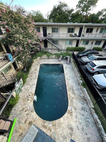 1202 Newning Ave 109, Austin, TX 78704