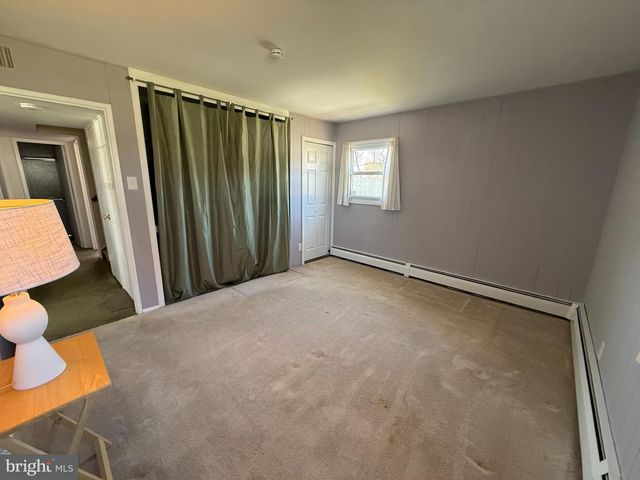 583 ARBOR RD, Morrisville, PA 19067