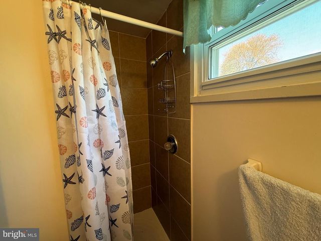 583 ARBOR RD, Morrisville, PA 19067