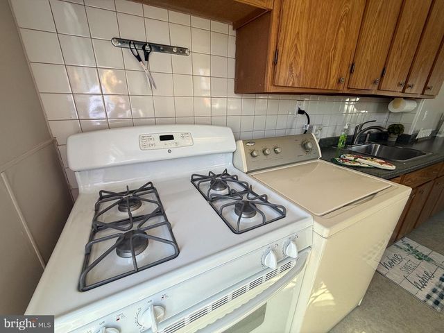 583 ARBOR RD, Morrisville, PA 19067