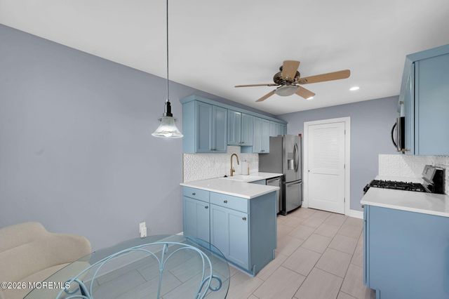 8 Joyce Court, Tinton Falls, NJ 07724
