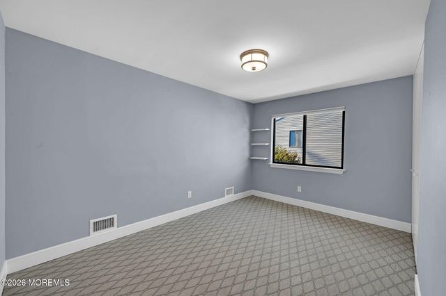 8 Joyce Court, Tinton Falls, NJ 07724