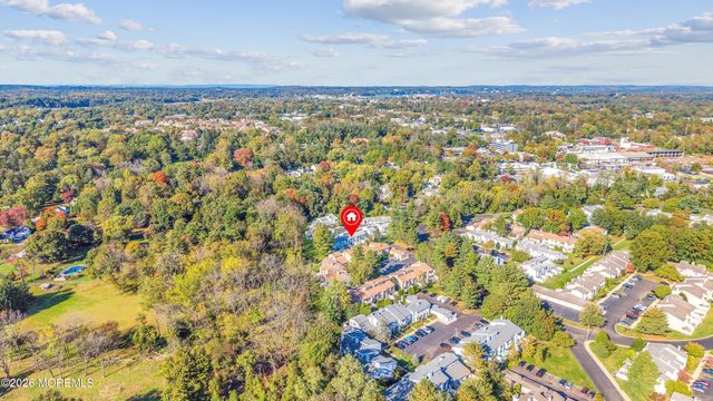 8 Joyce Court, Tinton Falls, NJ 07724