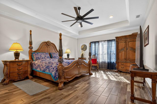 130 E Winners Circle, Longview, TX 75602