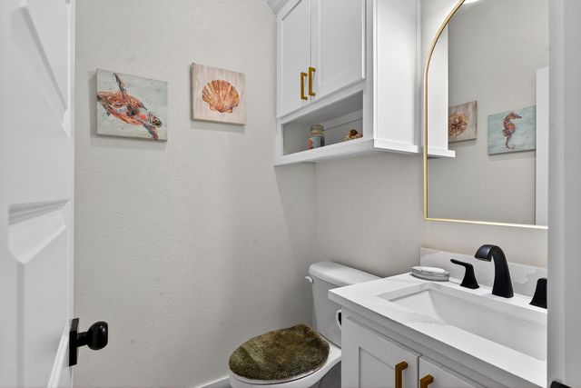 130 E Winners Circle, Longview, TX 75602