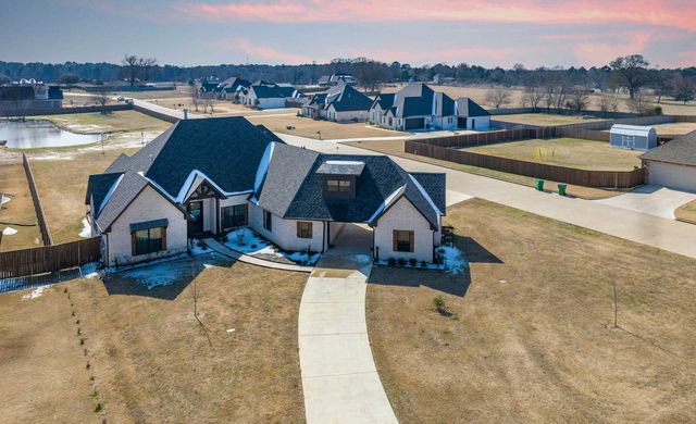 130 E Winners Circle, Longview, TX 75602