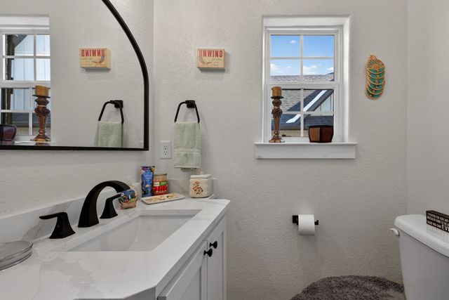 130 E Winners Circle, Longview, TX 75602