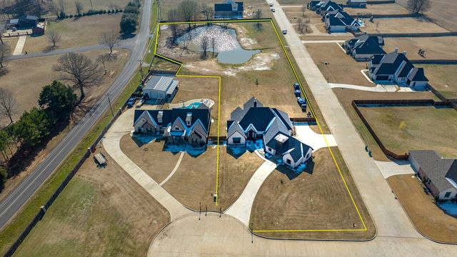 130 E Winners Circle, Longview, TX 75602