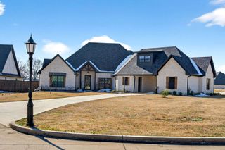 130 E Winners Circle, Longview, TX 75602