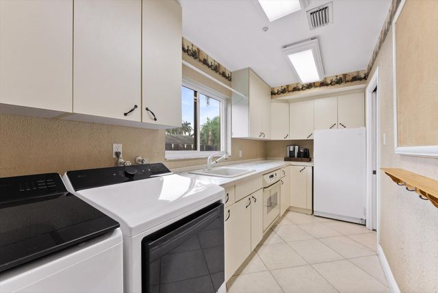 3551 SW 116th Avenue, Davie, FL 33330
