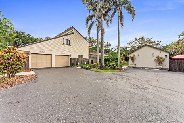 3551 SW 116th Avenue, Davie, FL 33330
