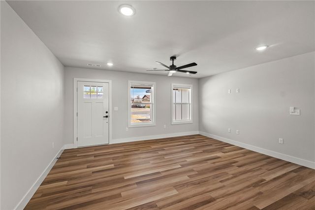1312 W Sunset Drive, Rogers, AR 72756