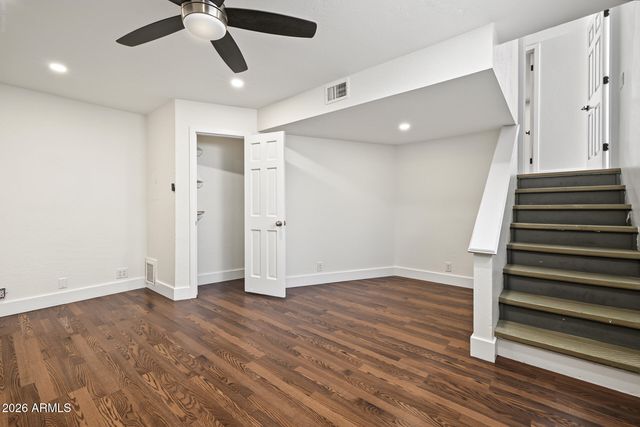 1131 W LAWRENCE Lane, Phoenix, AZ 85021