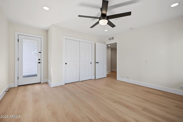 1131 W LAWRENCE Lane, Phoenix, AZ 85021