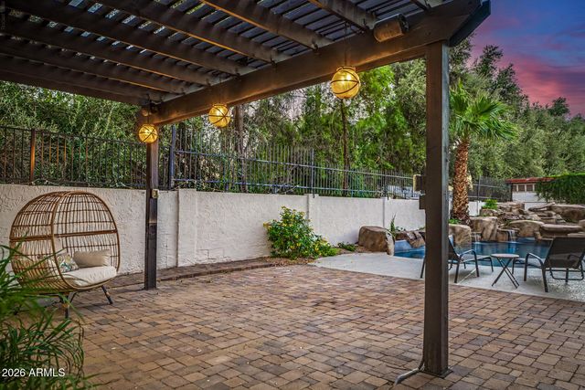 1131 W LAWRENCE Lane, Phoenix, AZ 85021