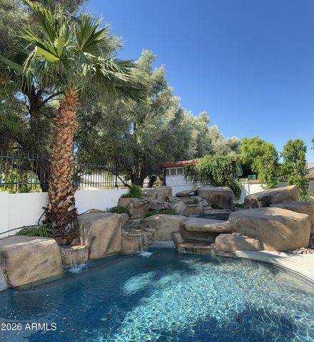 1131 W LAWRENCE Lane, Phoenix, AZ 85021