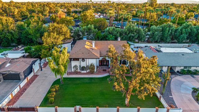 1131 W LAWRENCE Lane, Phoenix, AZ 85021